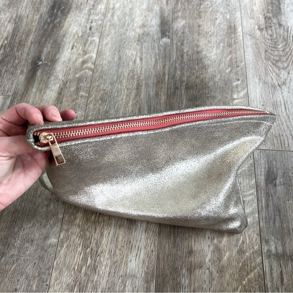 Sundry Metallic Gold Clutch/Pouch - Picture 1 of 8